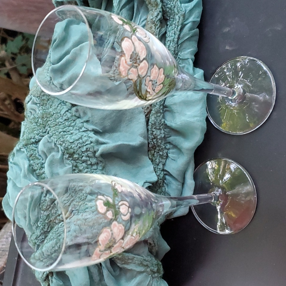 Perrier-Jouet Champagne glasses pair 2 - Painted Anenome Flower Gold pink white